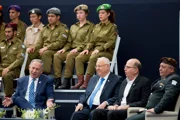 Опрос 12 телеканала: Нетанияху сдает позиции, народ на верит в «полную победу»
