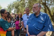 Посол Хакаби пригрозил погромщикам Кусры американскими санкциями